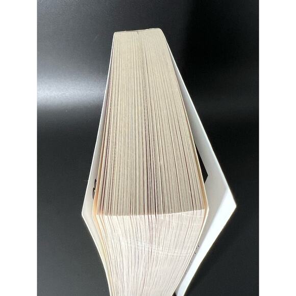 Look Behind You: A Novel (Kendra Michaels, 5) - Picture 5 of 6